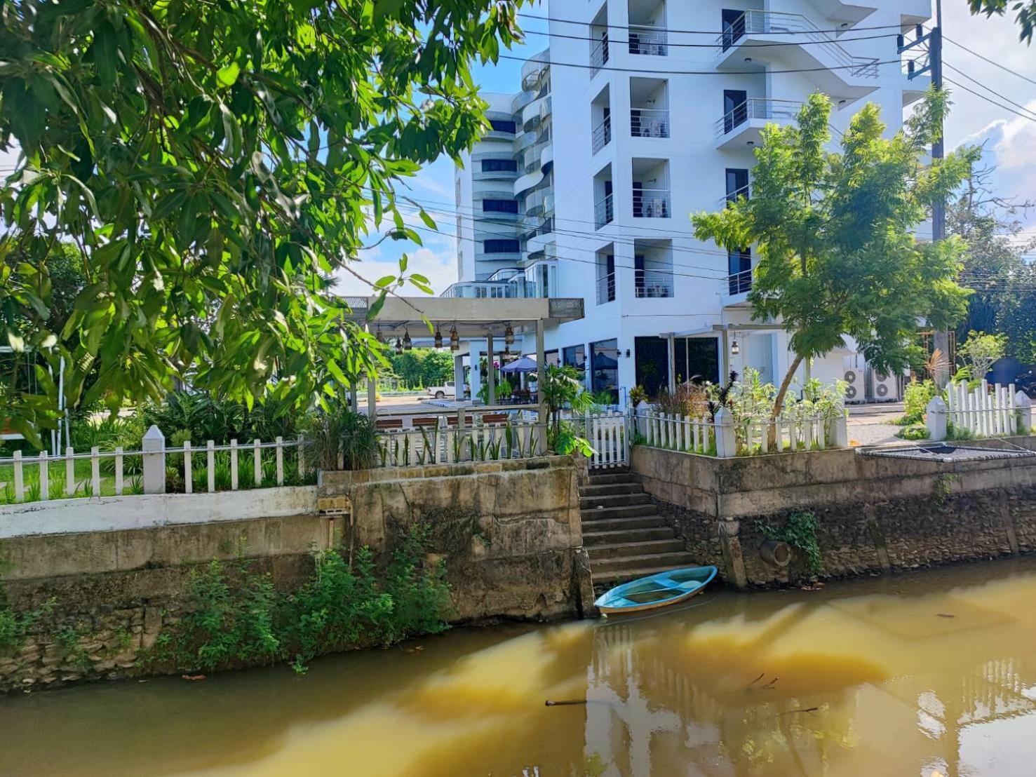 Rua Rasada Express Hotel Trang Exterior photo